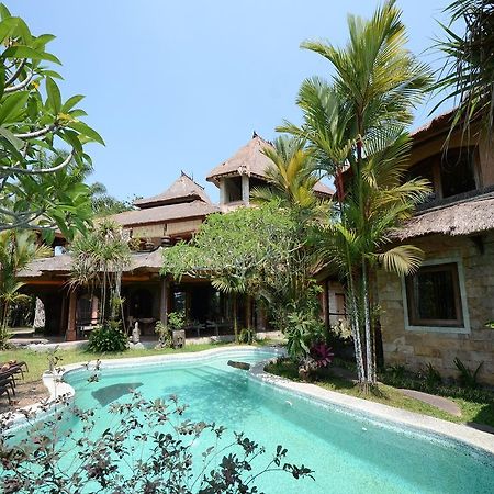 Saudara Home Ubud Εξωτερικό φωτογραφία